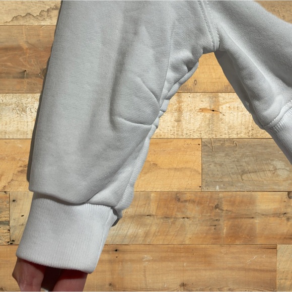 EUC Burberry Pullover Sweatshirt Size 12 months - Picture 6 of 16